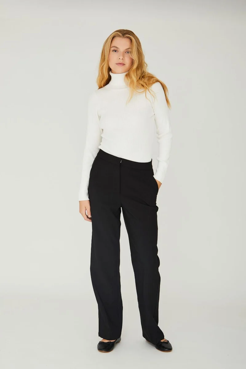 A-View - Rib Rollneck Blouse - 005 Off White