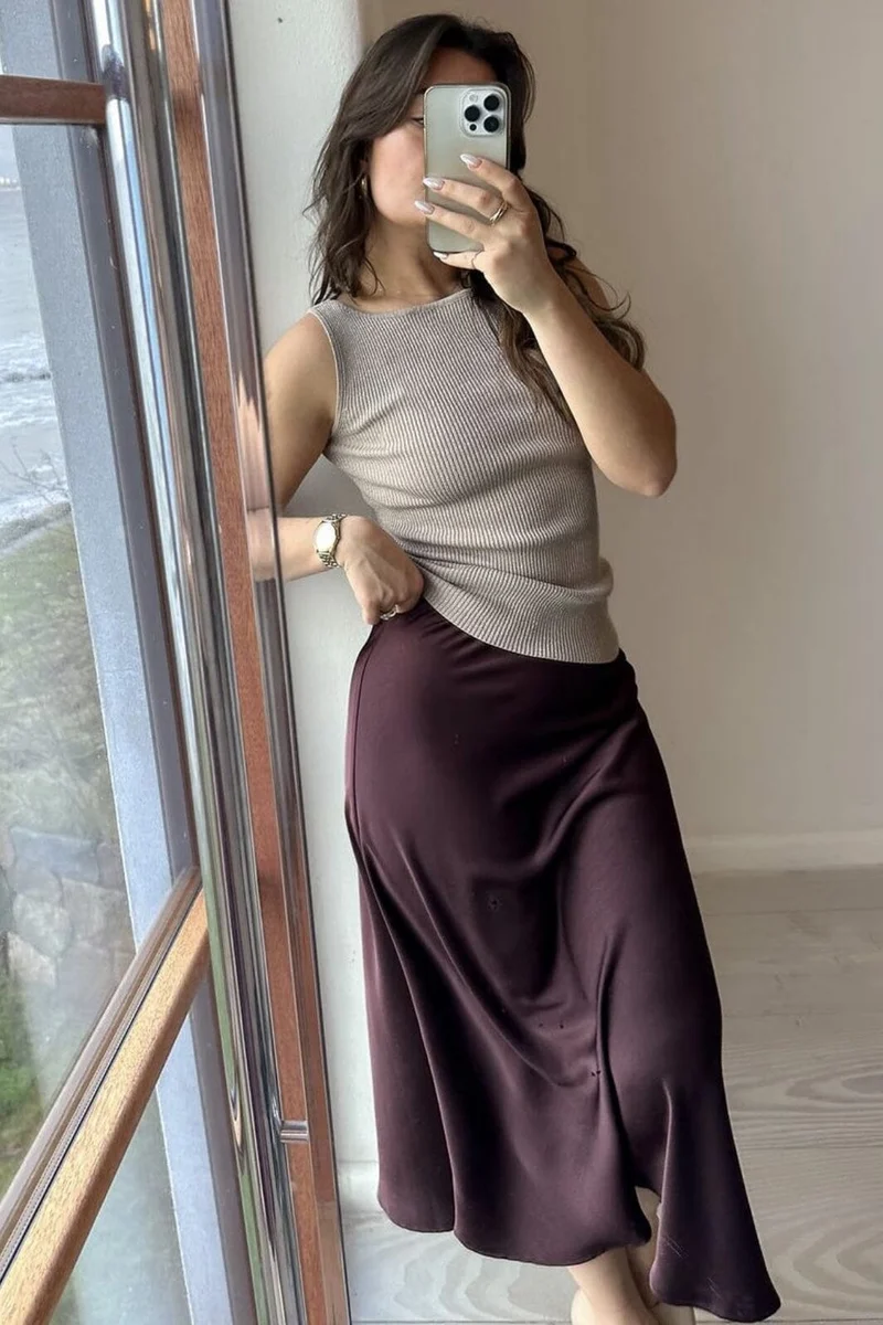 Neo Noir - Bovary Skirt - Burgundy