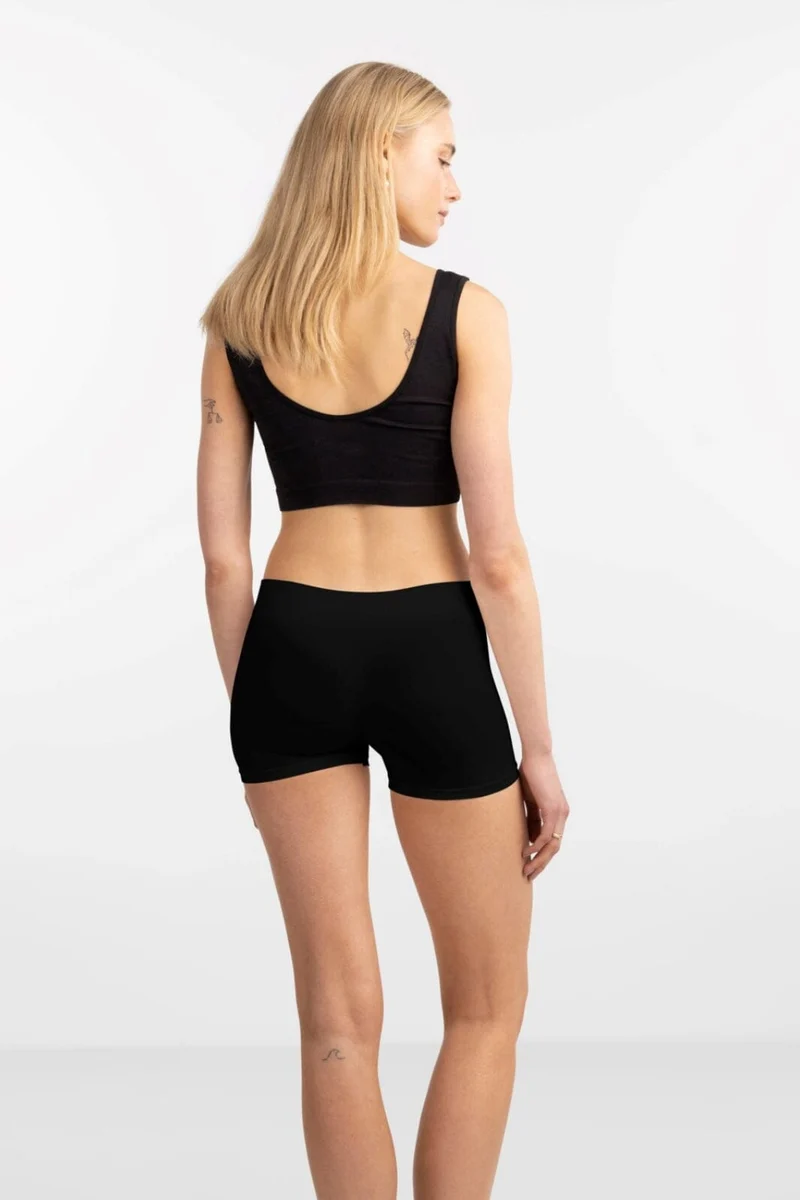 Pieces - London Mini Shorts - Black