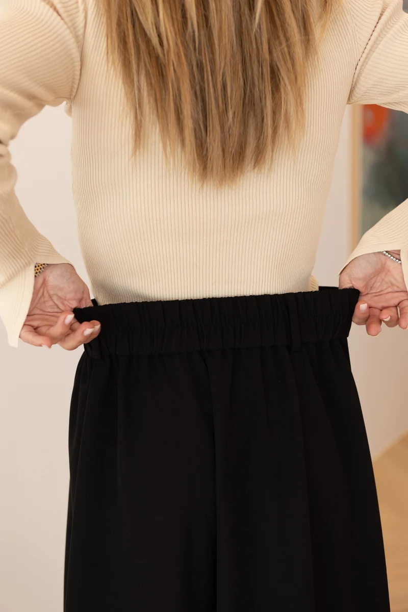 Valentin Studio - Pleated Skirt - Black