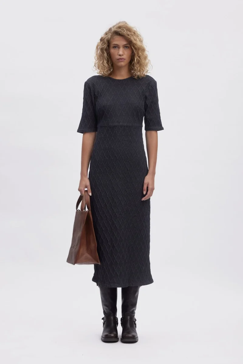 Gestuz - Rozeringz Ss Long Dress - 100642 Dark Black Wash