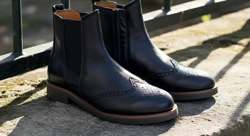 Chelsea Black Women Boots