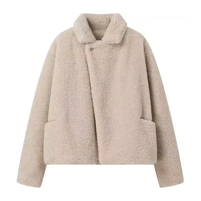 Damen Plüschjacke mit Umlegekragen und Knopfverschluss – Elvara