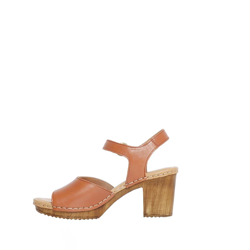 Amelia Outlet — Cognac
