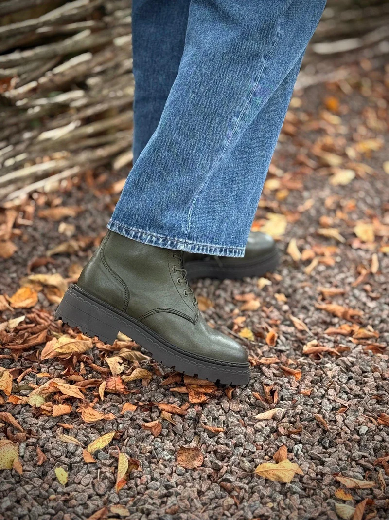 Sonja Laced boots — Green