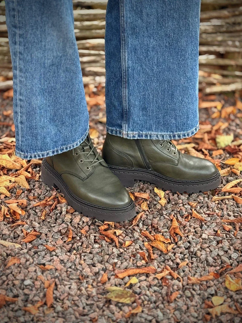 Sonja Laced boots — Green