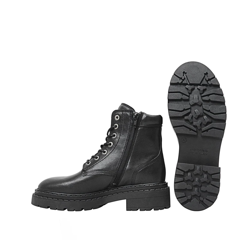 Sonja Laced boots — Black