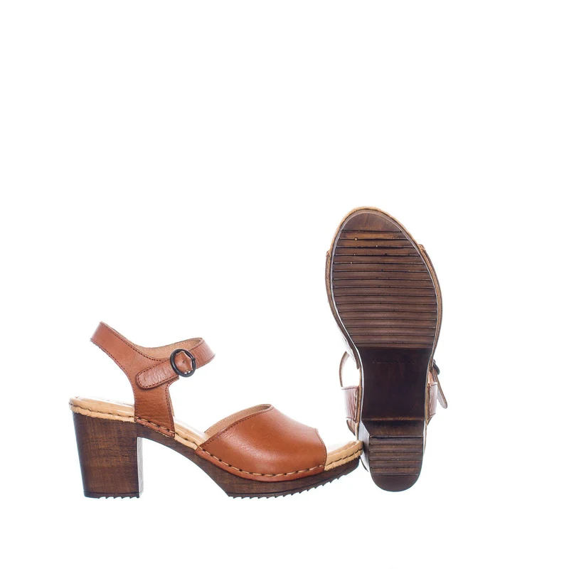 Amelia Outlet — Cognac