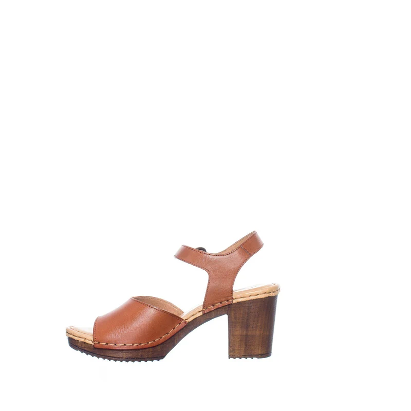 Amelia Outlet — Cognac