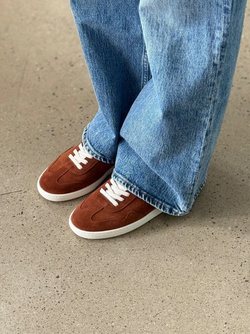 Edit Sneakers — Cognac