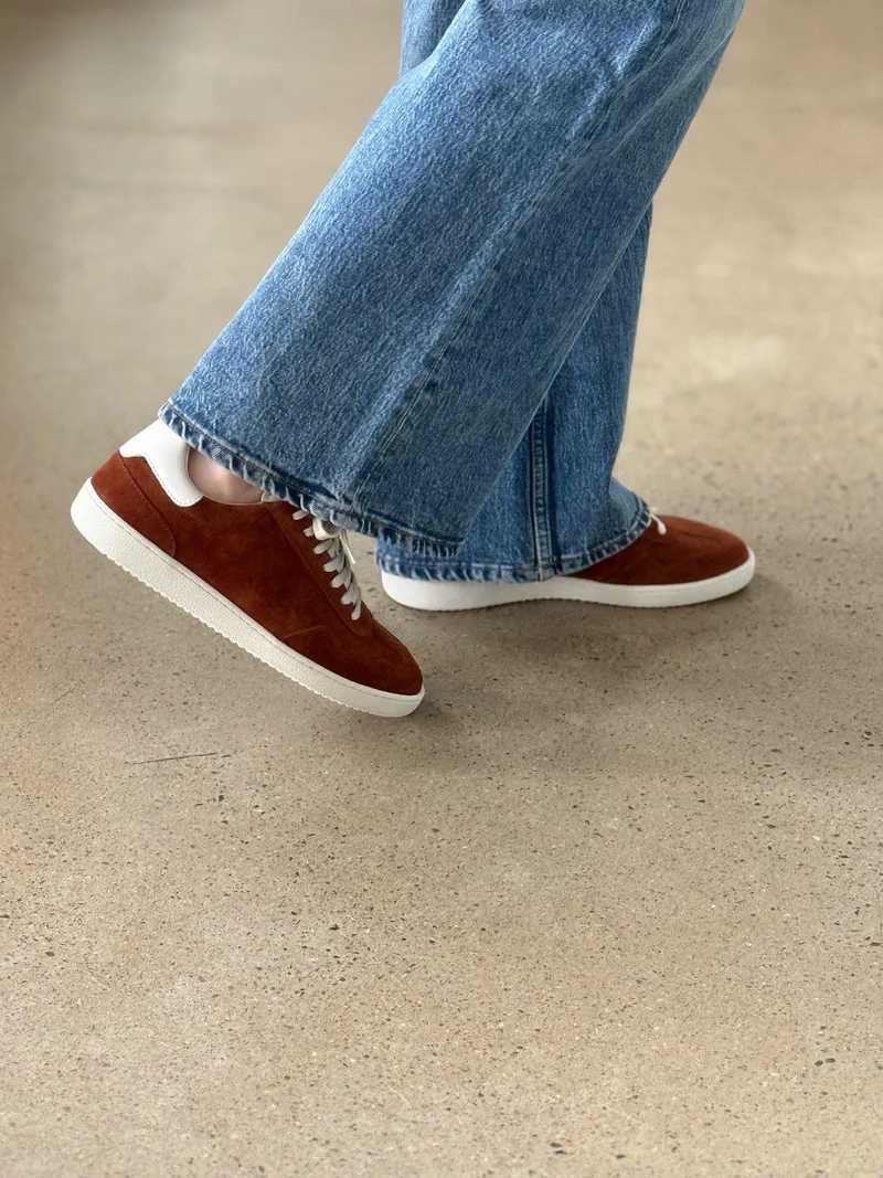 Edit Sneakers — Cognac