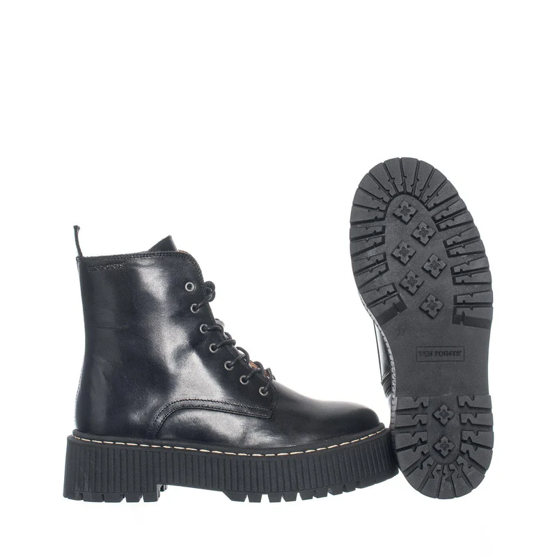 Alina Laced boots — Black