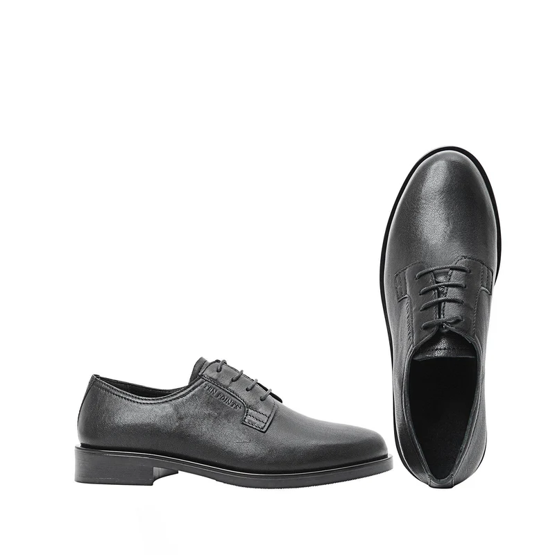 Nora Laced shoes — Black