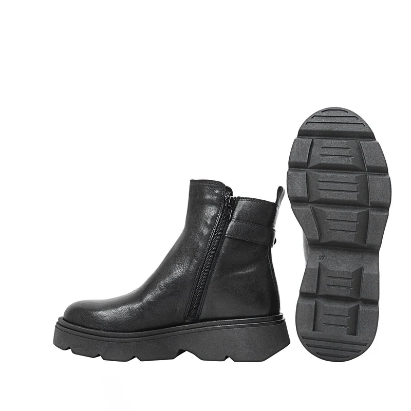 Karin Ankle boots — Black