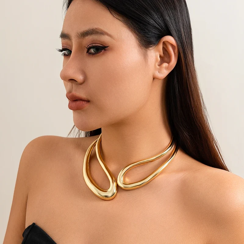Noiréa Damen Halsreif mit Geometrischem Design