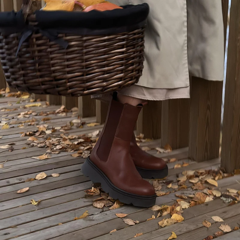 Karin Chelsea boots — Brown