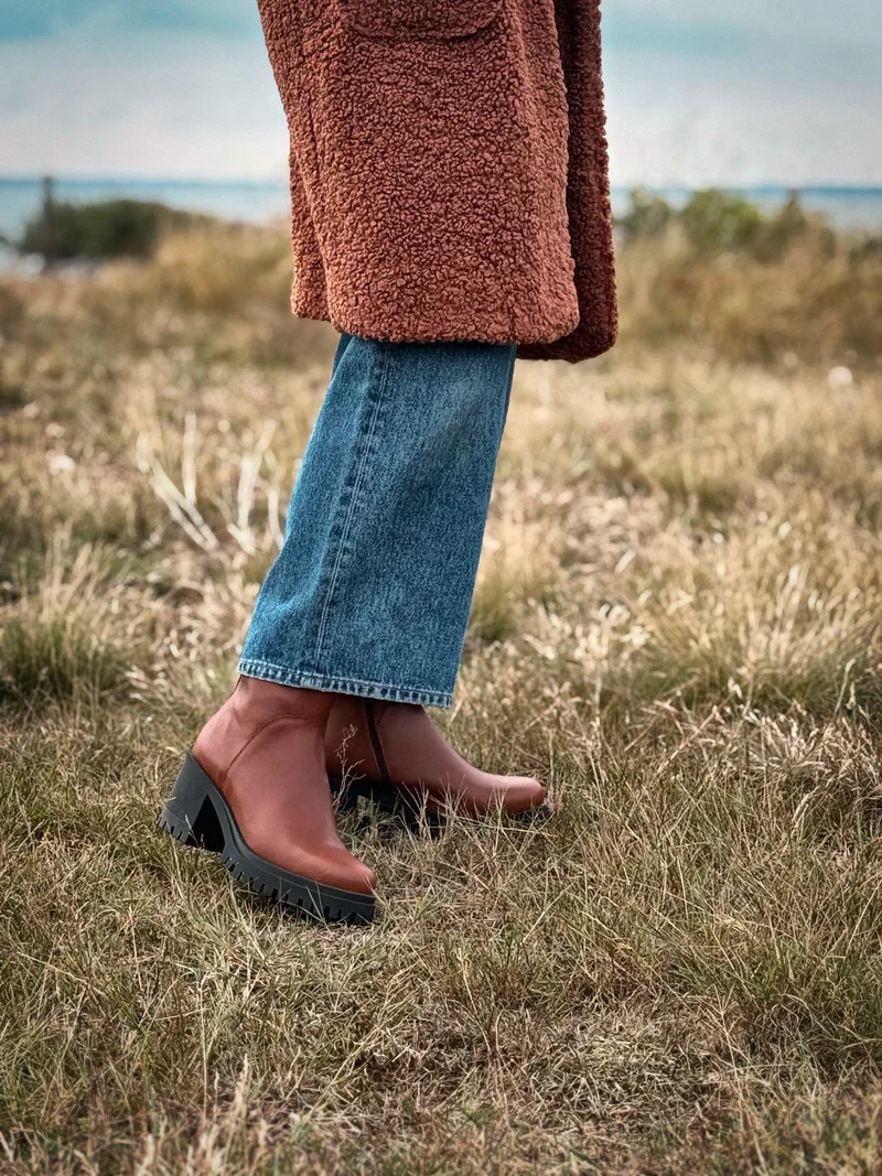 Ylva Ankle boots — Brown