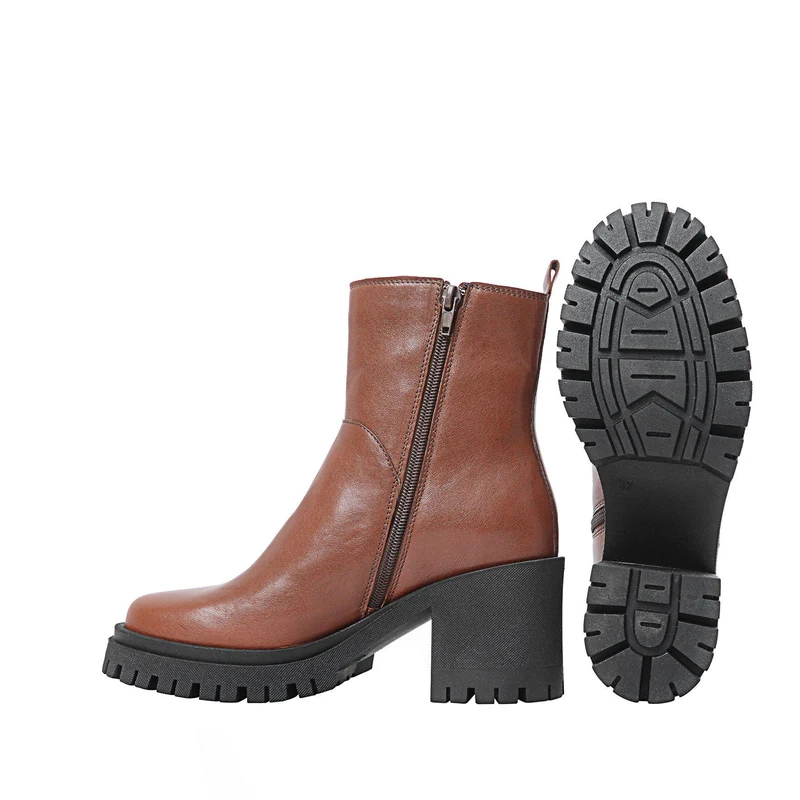 Ylva Ankle boots — Brown