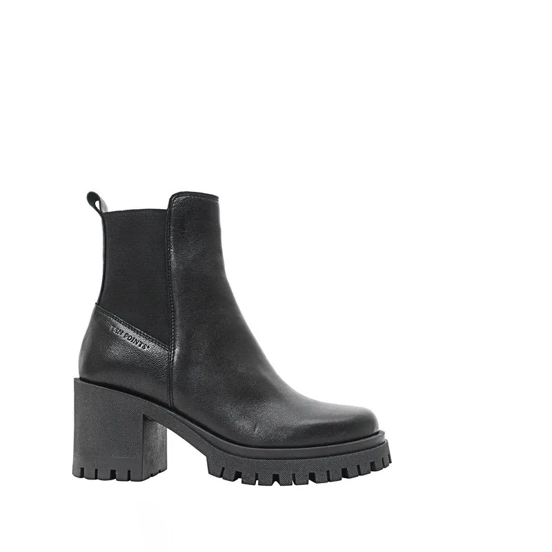 Ylva Chelsea boots — Black