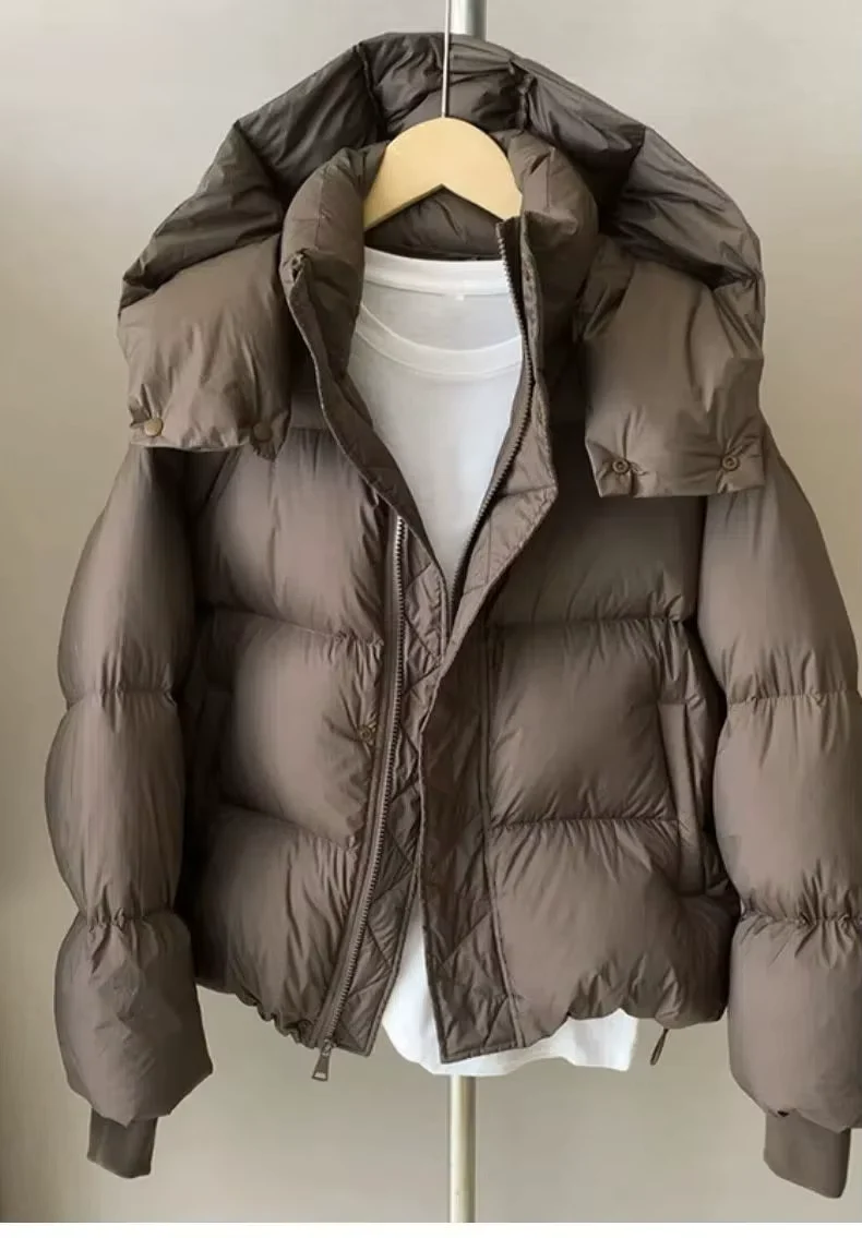 Damen Winterjacke mit Kapuze und Reißverschluss – Calyra