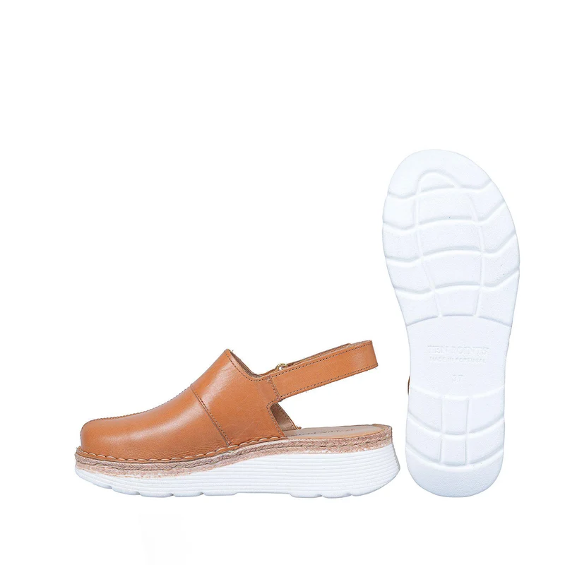 Maya 2 Outlet — Caramel