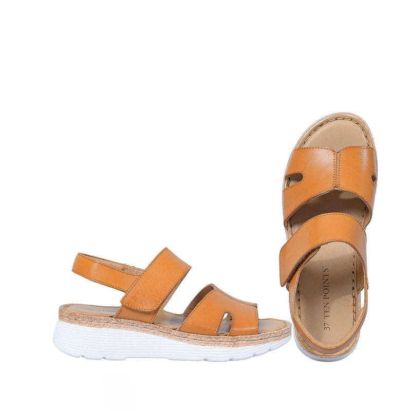 Maya 2 Outlet — Caramel