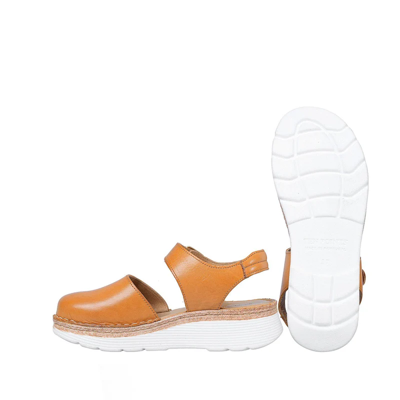 Maya 2 Outlet — Caramel