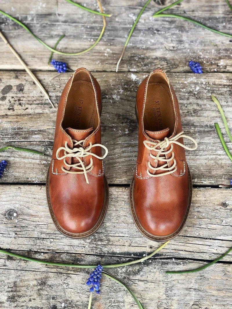 Pandora Laced shoes — Cognac
