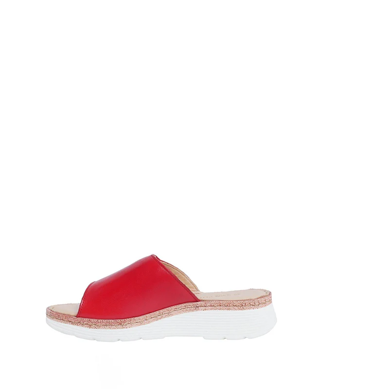 Maya 2 Outlet — Red
