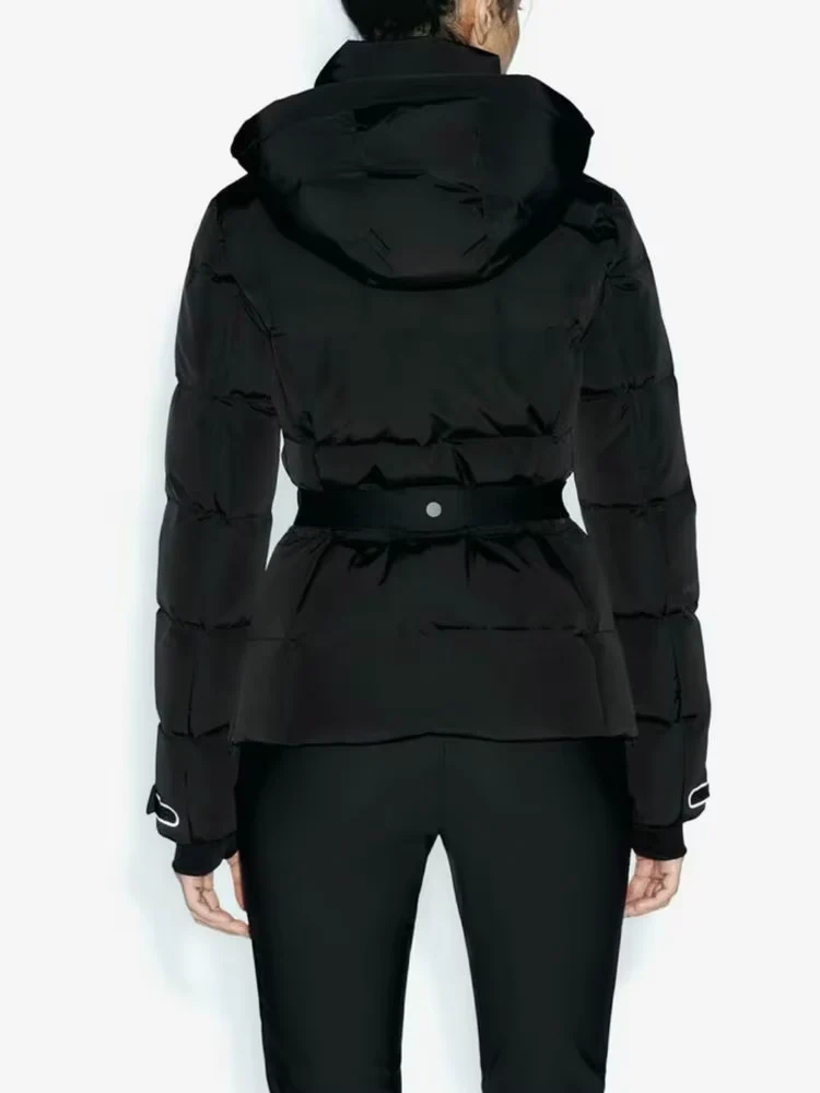Damen Winterjacke mit Kapuze, Gürtel und wattierter Füllung – Cirella