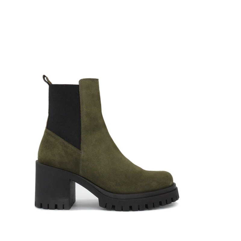 Ylva Chelsea boots — Olive
