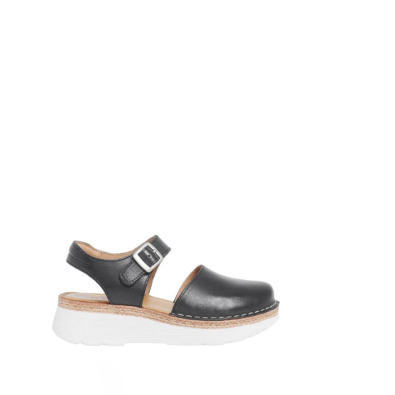 Maya 2 Outlet — Black