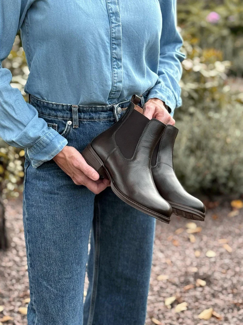 Pandora Chelsea boots — Olive