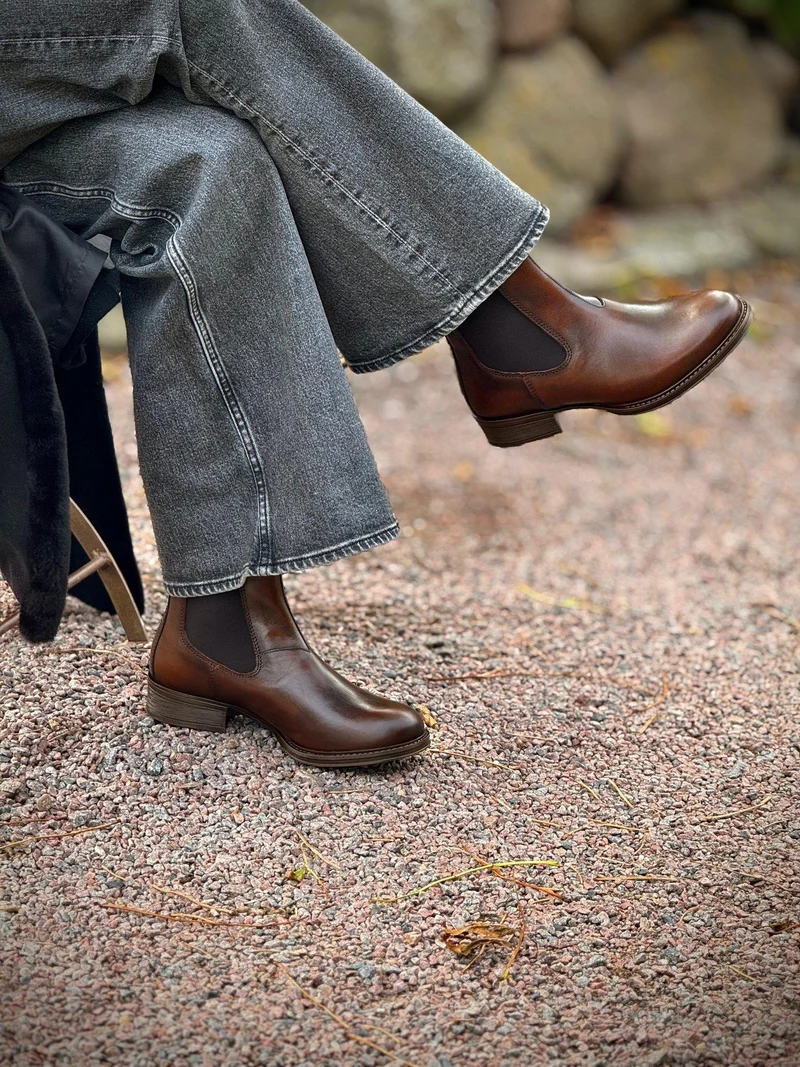 Pandora Chelsea boots — Rust