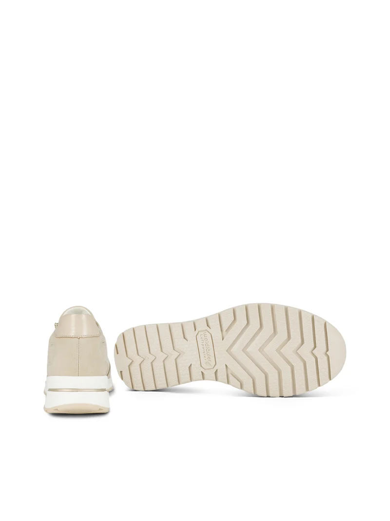 WINESSA SAND
