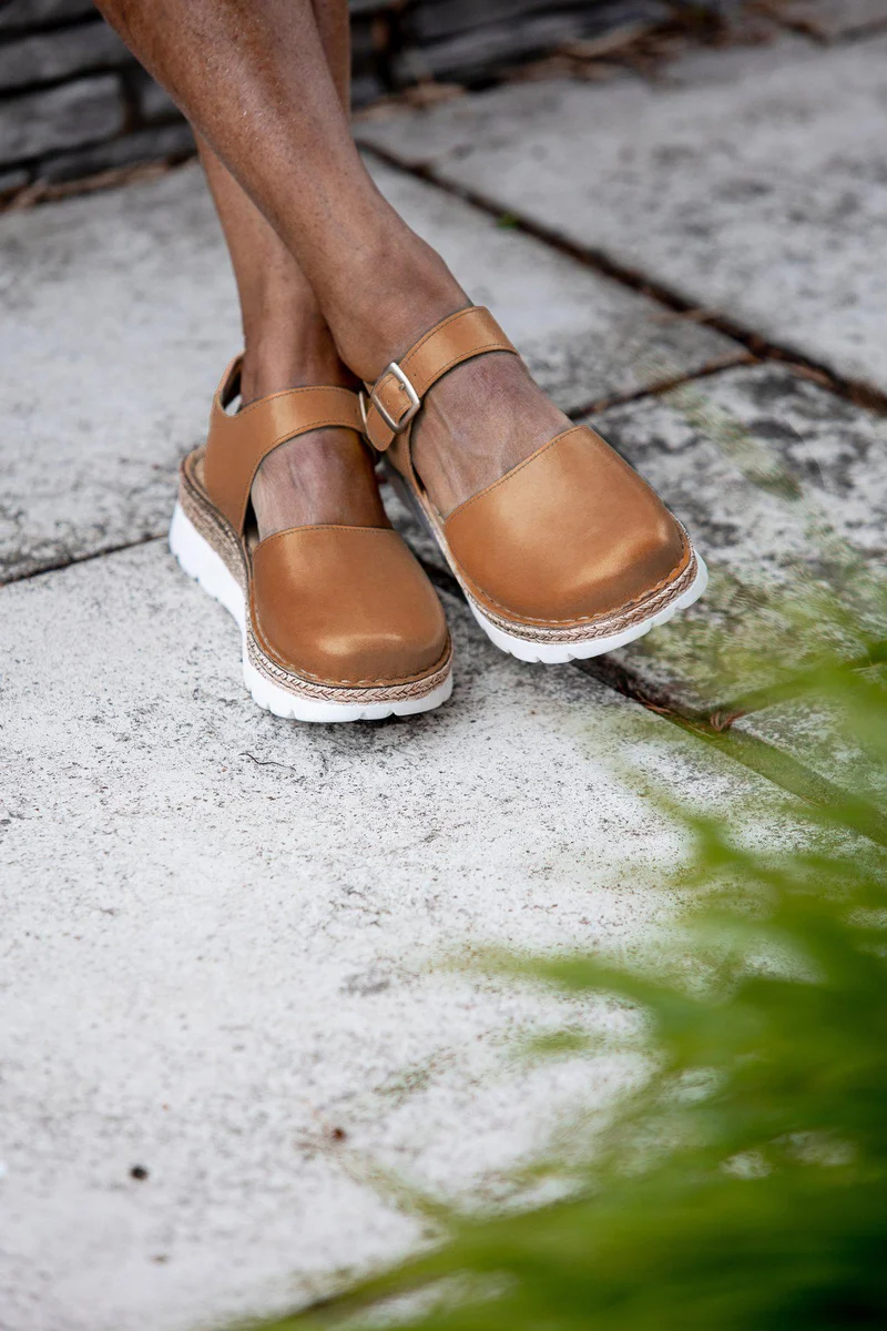 Maya Outlet — Cognac
