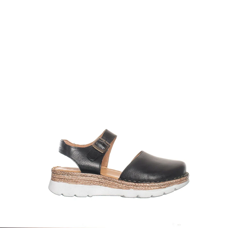 Maya Outlet — Black