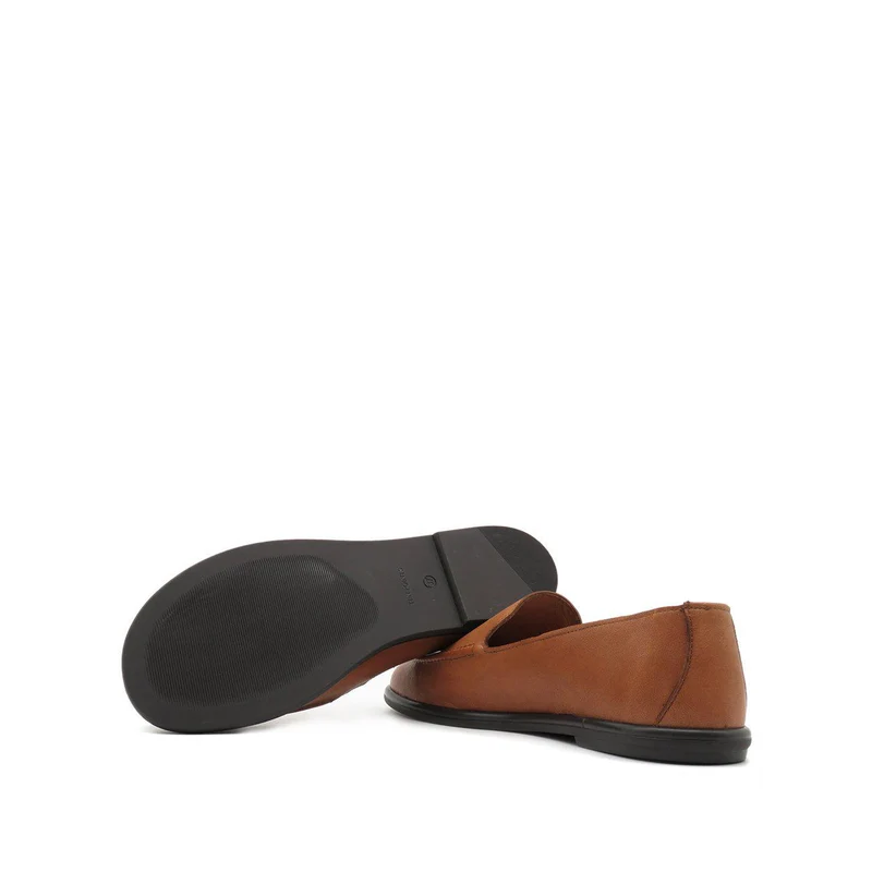 Eva Loafers — Lightbrown