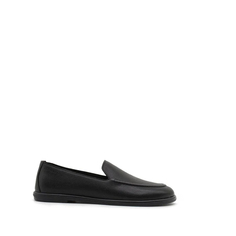 Eva Loafers — Black