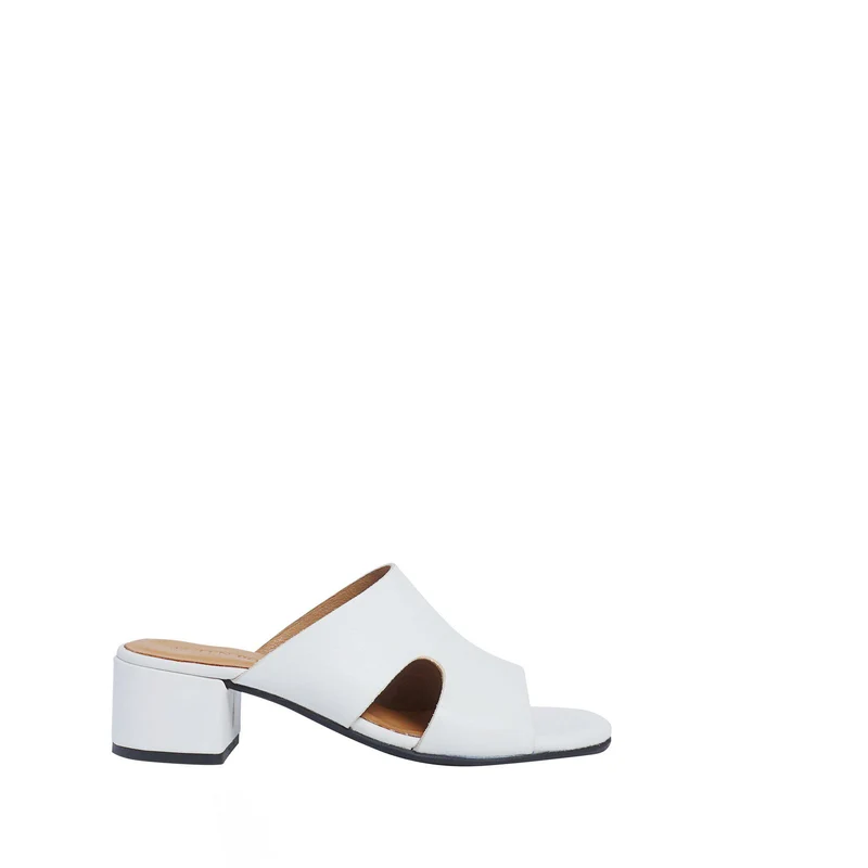 Bonnie Outlet — White