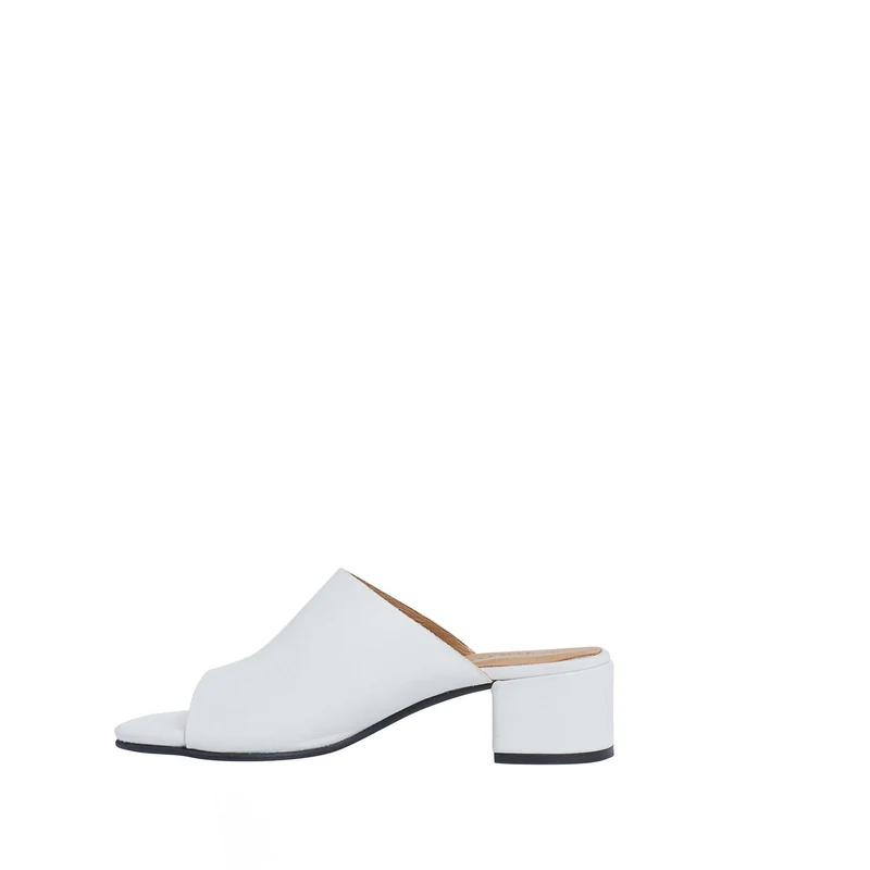 Bonnie Outlet — White