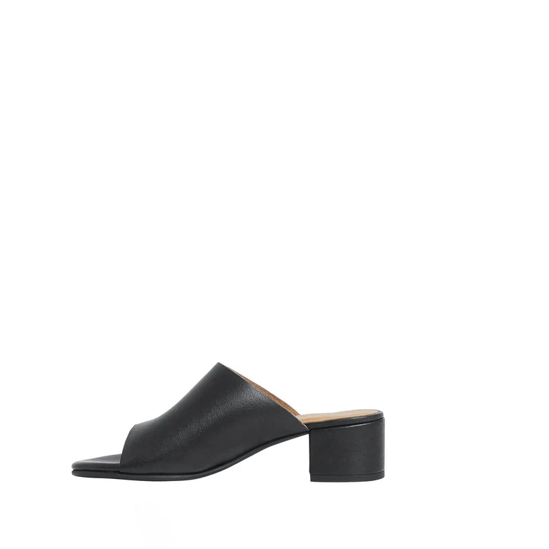 Bonnie Outlet — Black