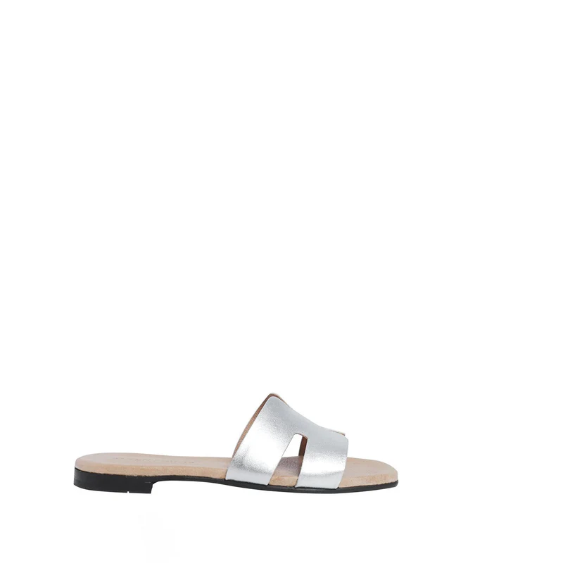 Madeleine Outlet — Silver
