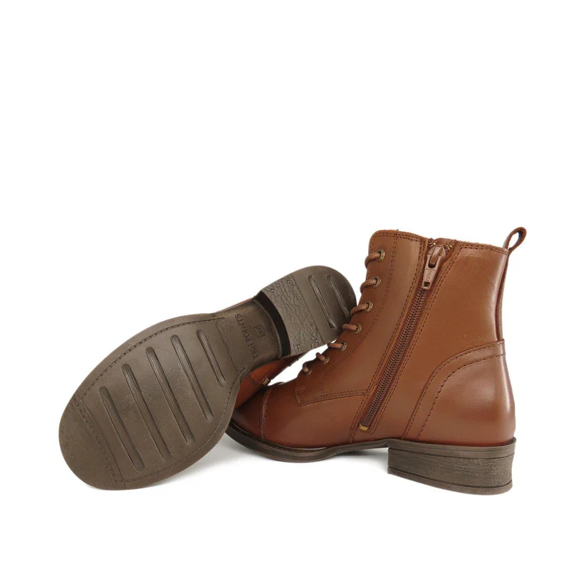 Pandora Laced boots — Lightbrown