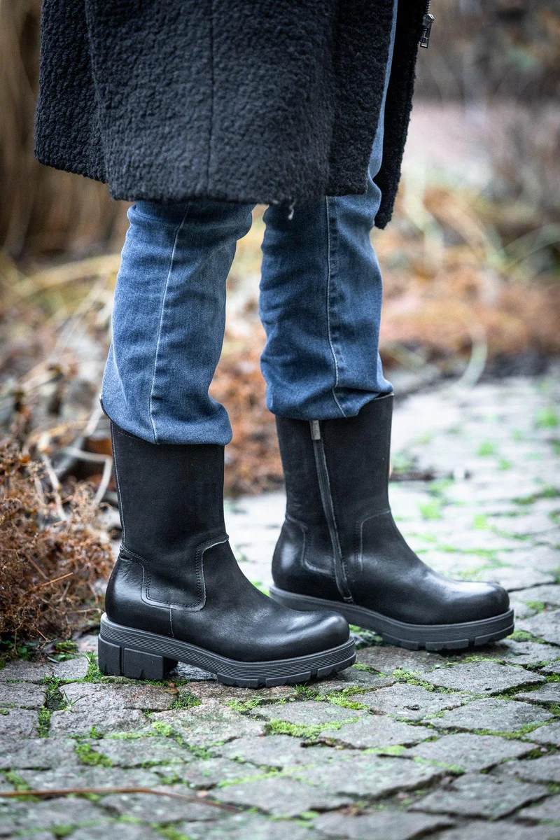 Cecilia Tall shaft boots — Black