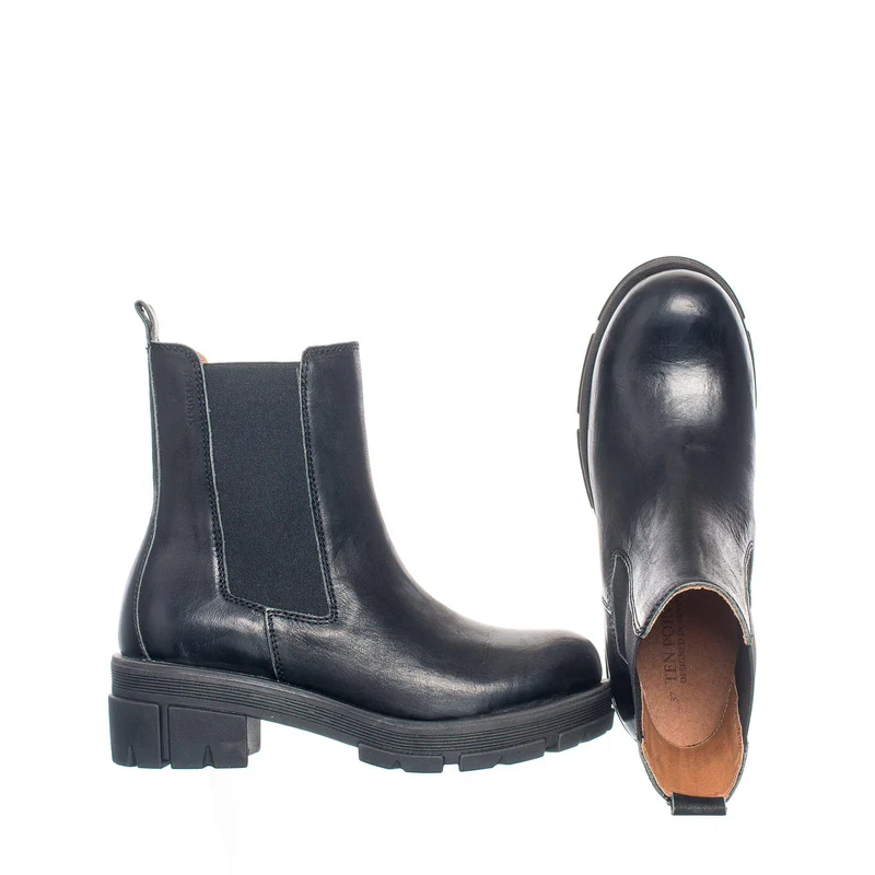 Cecilia Chelsea boots — Black