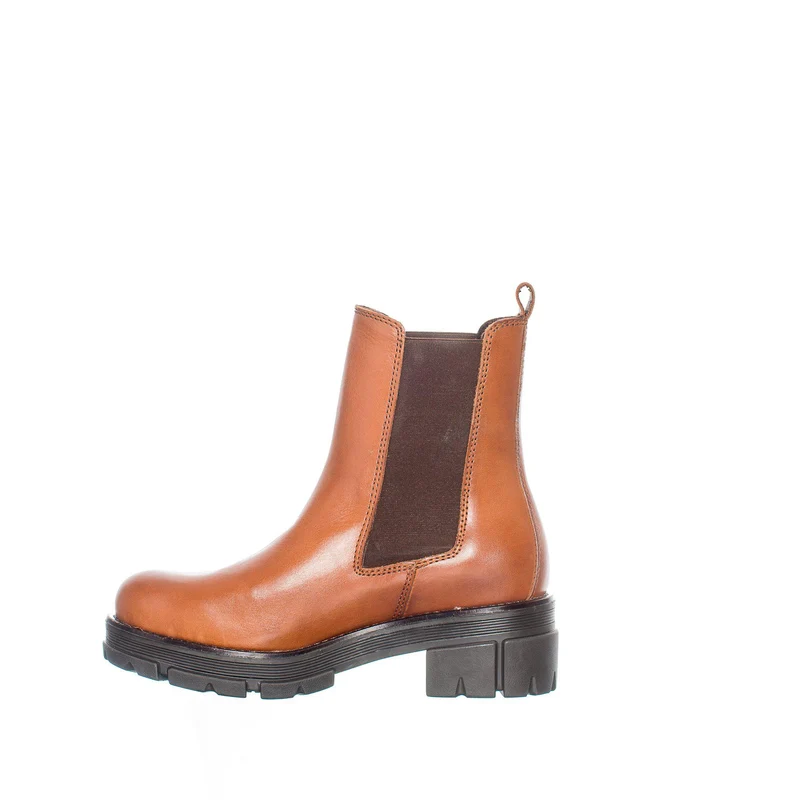 Cecilia Chelsea boots — Cognac