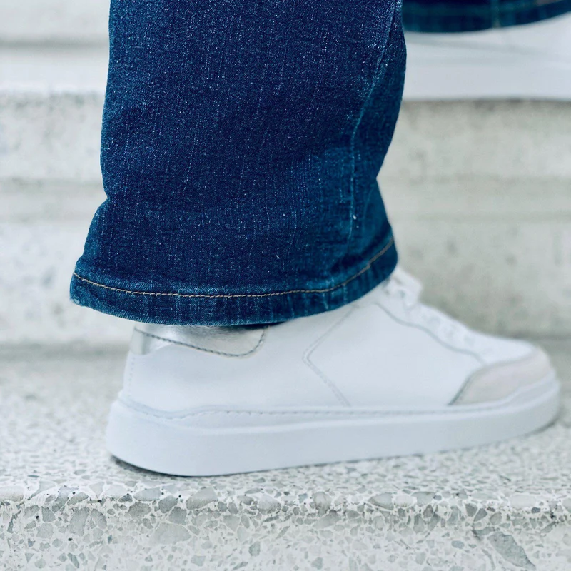 Isolde Sneakers — White/Silver