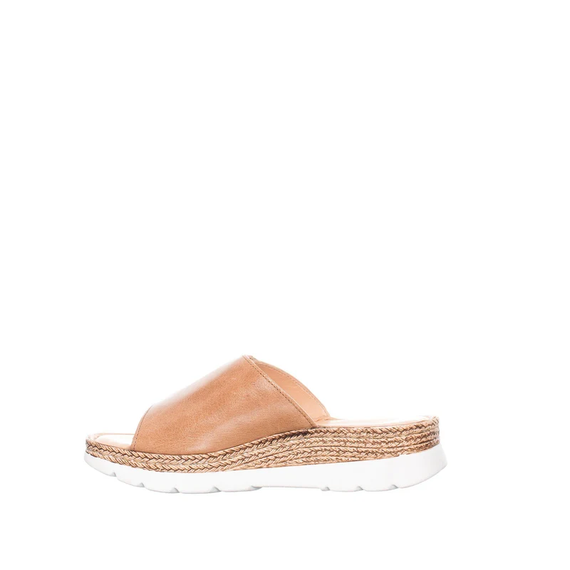 Maya Outlet — Sand
