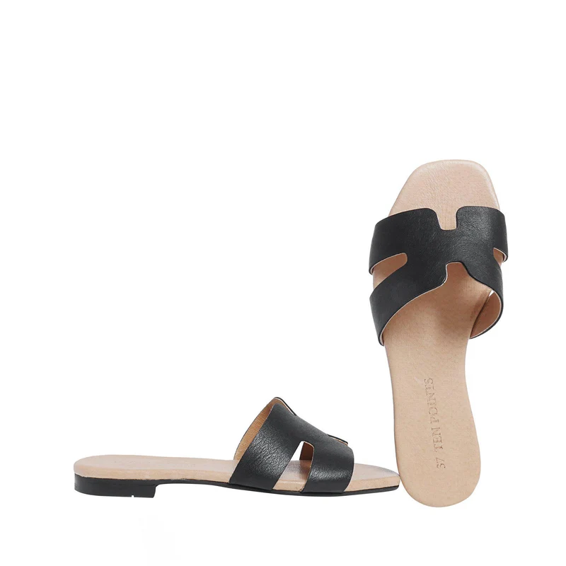 Madeleine Outlet — Black